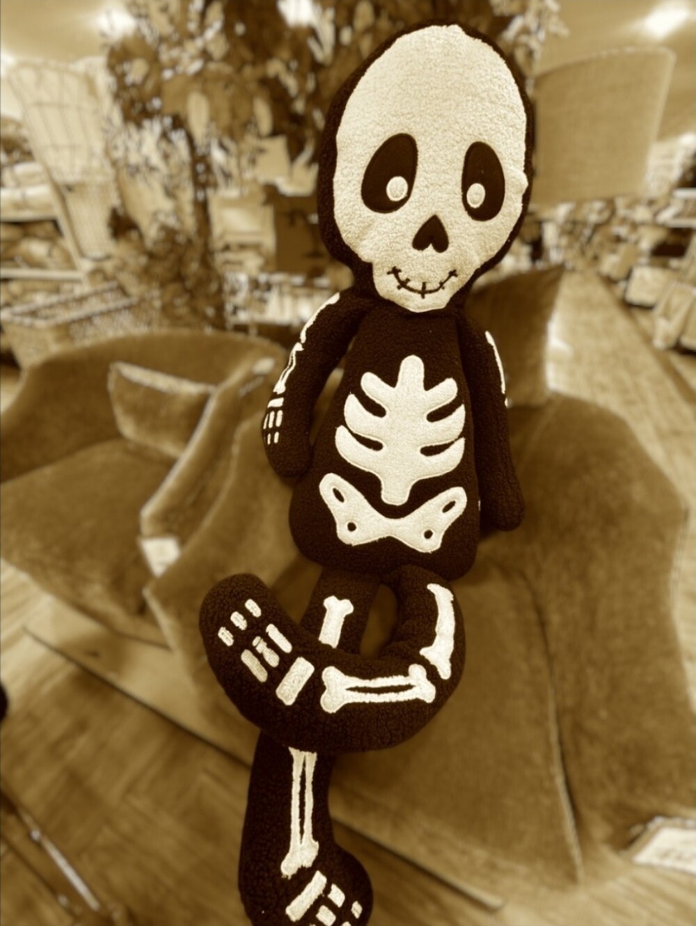 5' Martha Stewart Giant Sitting Skeleton Firm Base Smile Face Skull Viral tjx